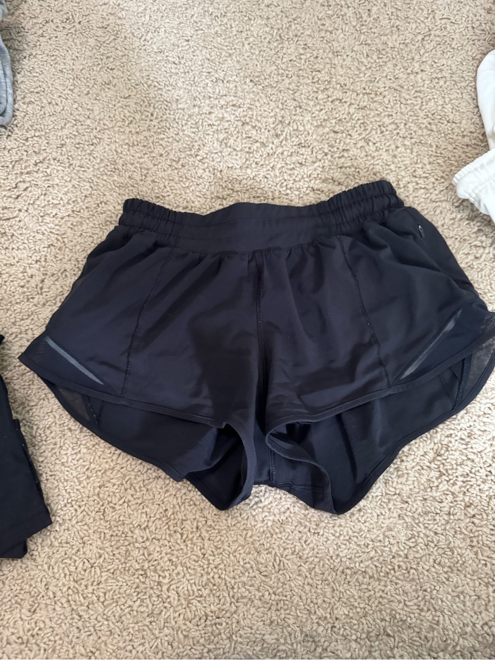 lululemon athletica Black hottie hot 2.5 in Running Shorts low rise